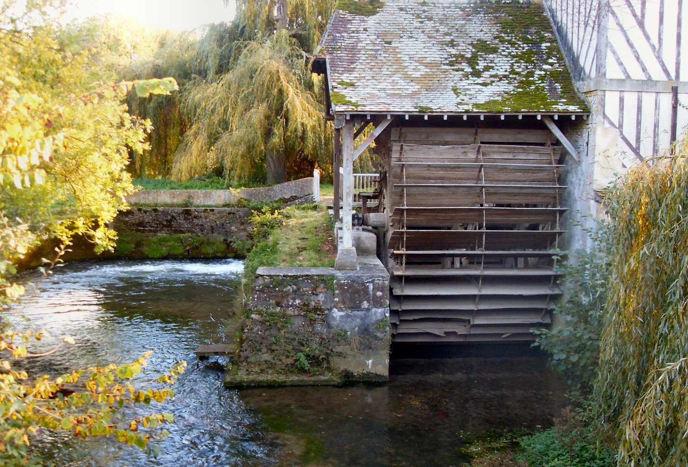 Moulin à eau à Ouville-la-Bien-Tournée