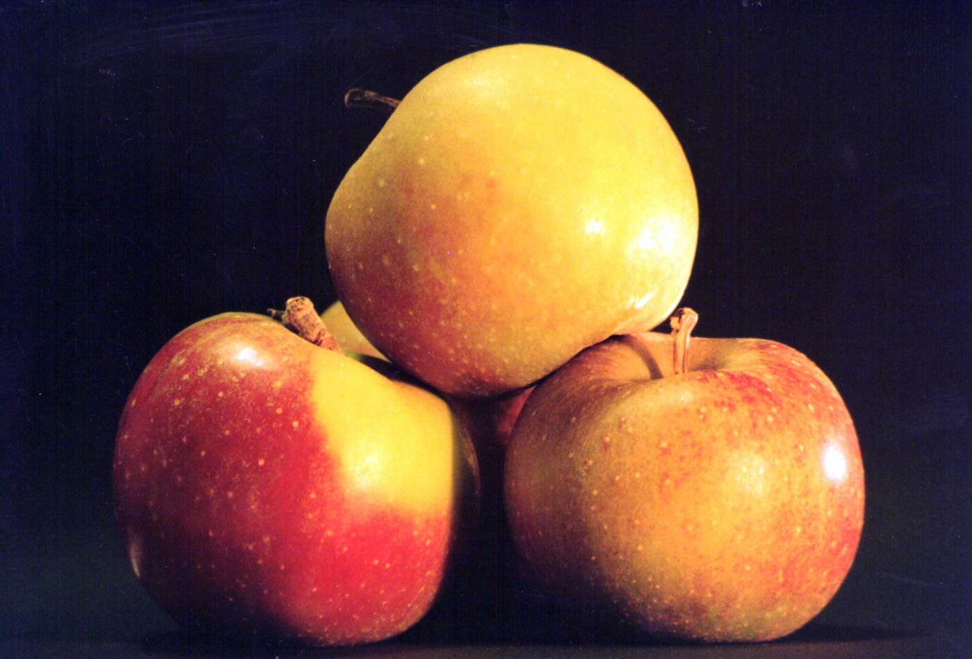 Trois pommes